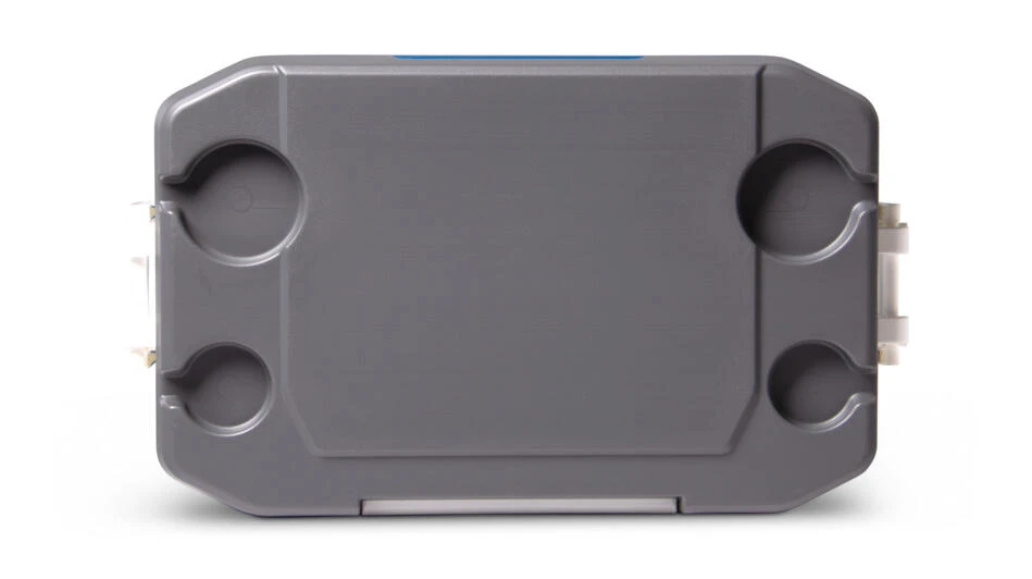 IGLOO Latitude 52QT Cool Box Red - Image 9