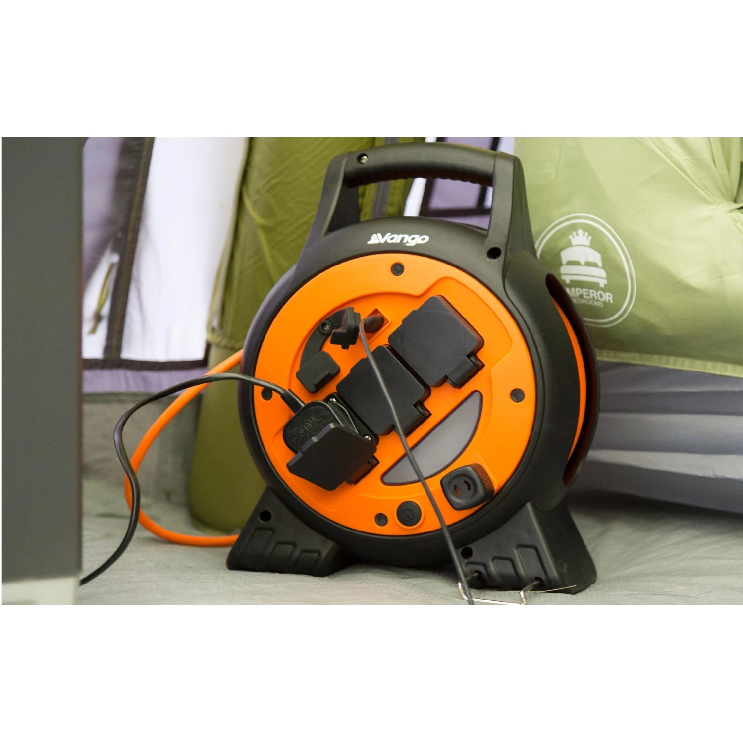 Vango Voltaic 15M Roll Away Camping Mains Lead - Image 3