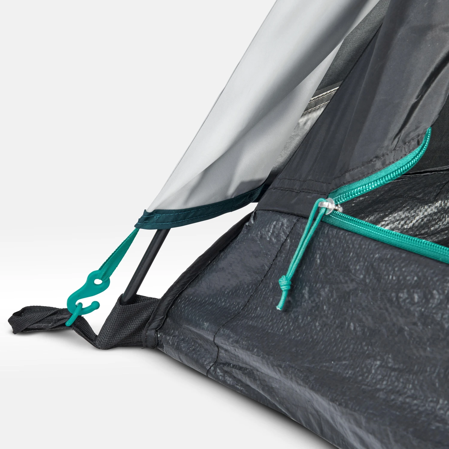 Quechua 3 Man Blackout Tent - Image 18